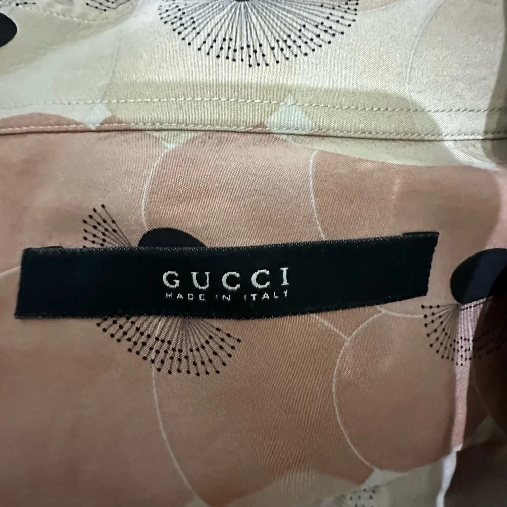 😎BIG SALE GUCCI Men’s Vintage Silk Button Down Shirt  Excellent Condition